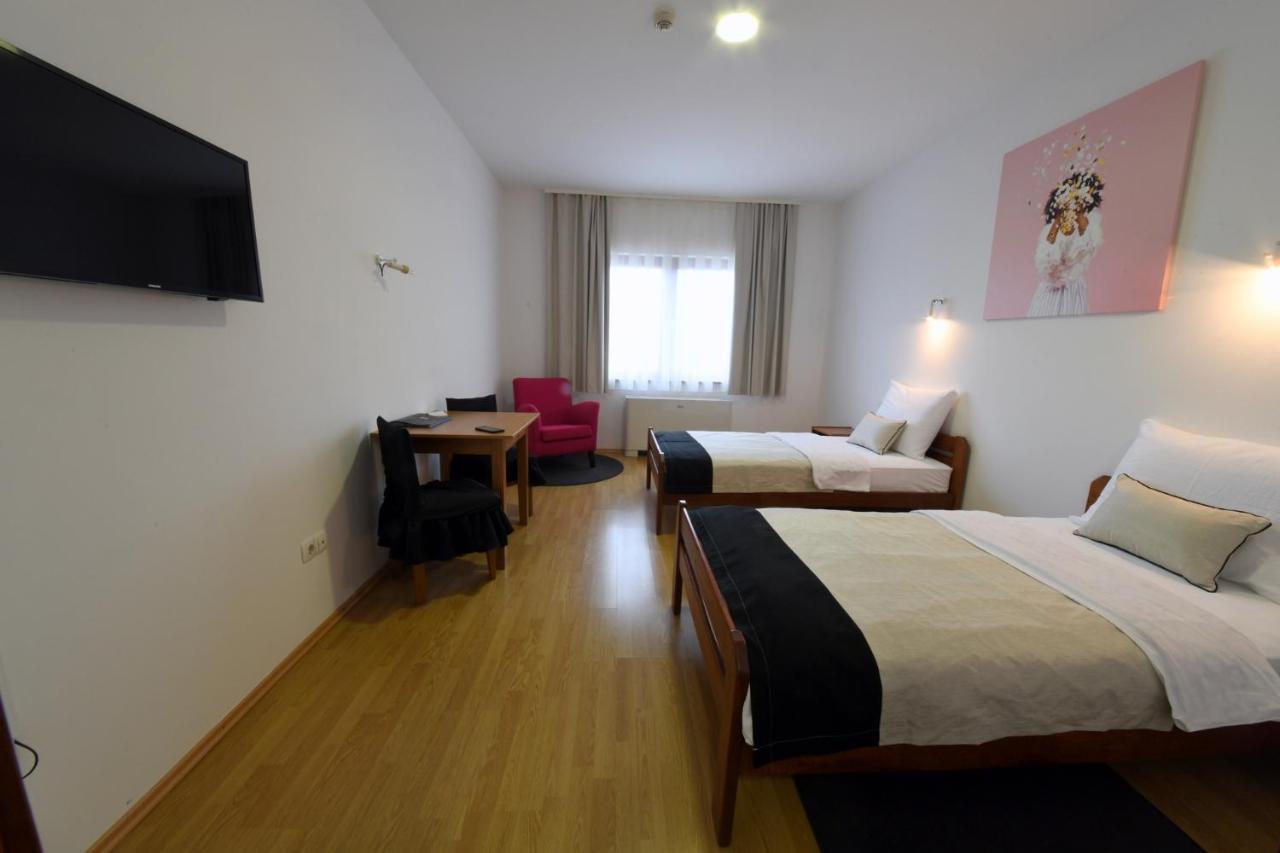 Apartments & Rooms Križevci Eksteriør bilde